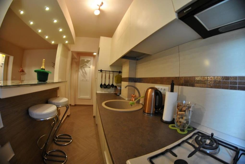 Modern & Central Apartment In North Of บูคาเรสต์ ภายนอก รูปภาพ